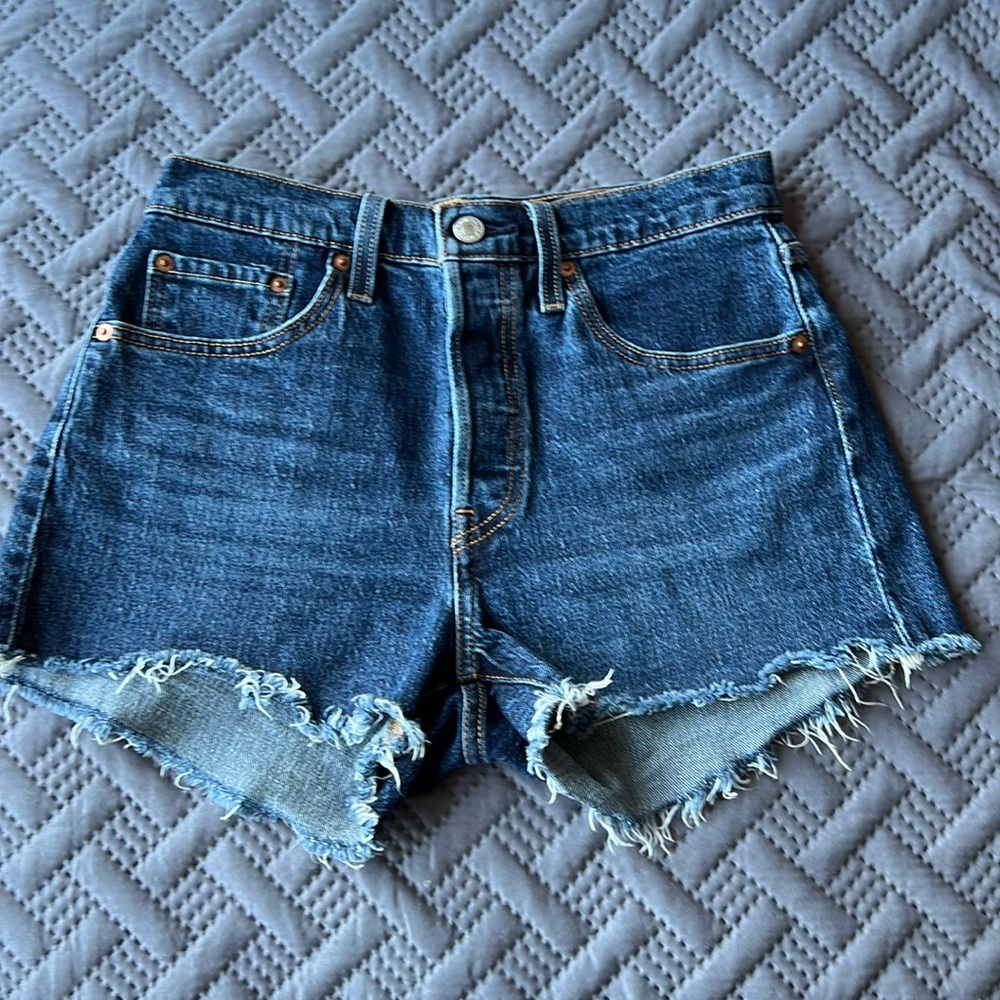 Levi’s 501 Cut off shorts